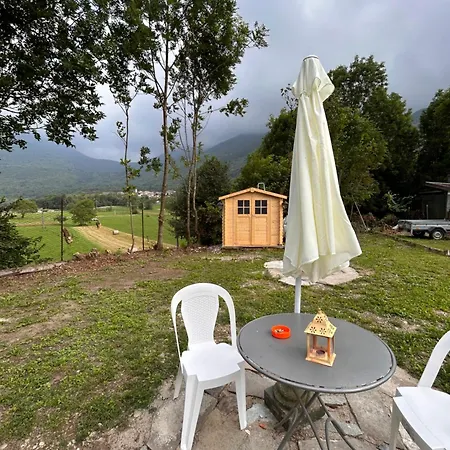 בית הארחה Giraluna